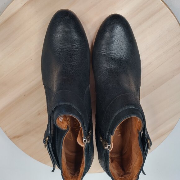 Clarks Indigo Moto Leather Harness Buckle Black Ankle Booties Women US 6.5M - Picture 12 of 16